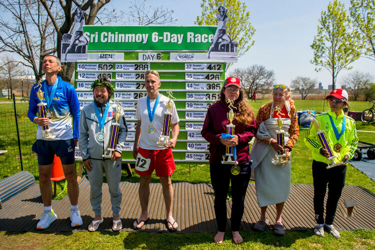 Men and women's podium