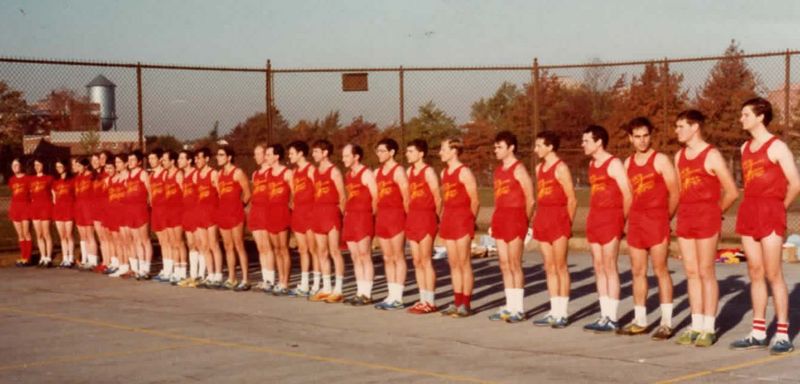 1977-10-oct-23-ny-marathon-scc-team_1.jpg